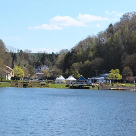 Schoenes Mit Panoramablick Auf Den Und Auf Bewaldeten Huegel Am Stausee Bitburg Holiday home Biersdorf am See