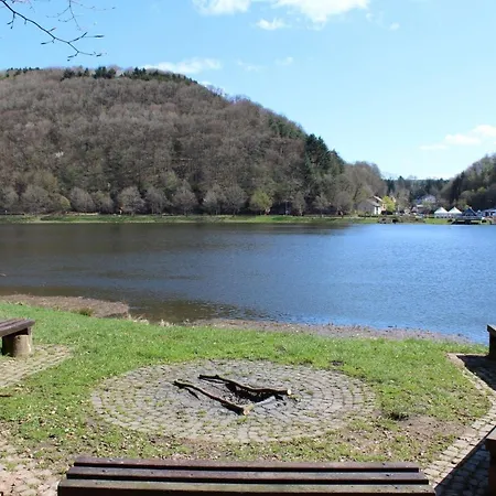 Schoenes Mit Panoramablick Auf Den Und Auf Bewaldeten Huegel Am Stausee Bitburg Holiday home Biersdorf am See