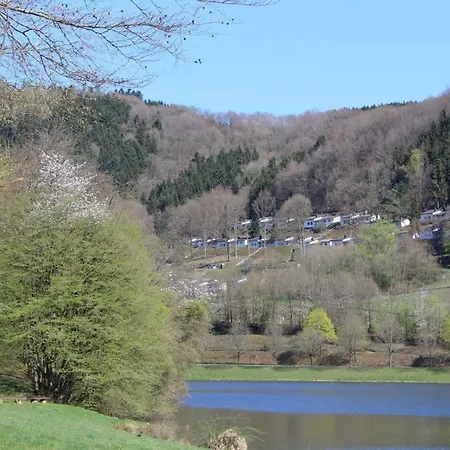 Schoenes Mit Panoramablick Auf Den Und Auf Bewaldeten Huegel Am Stausee Bitburg Holiday home *